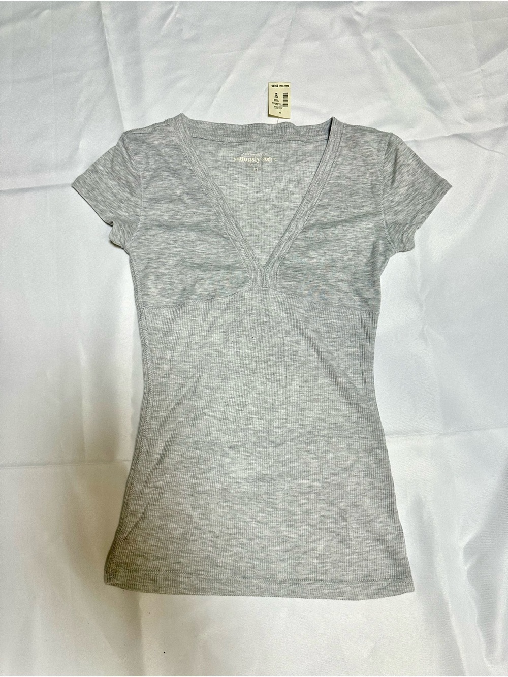 NWT Aeropostale Light Heather Gray Seriously Soft V-Neck Short Sleeve Tee